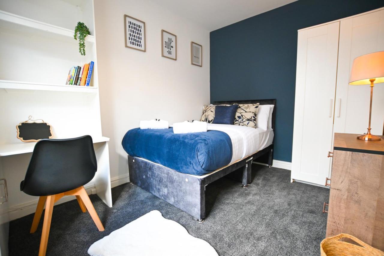 Clarice House By Yourstays, 3 Bedroom House By University Of Staffordshire Stoke-on-Trent Екстериор снимка