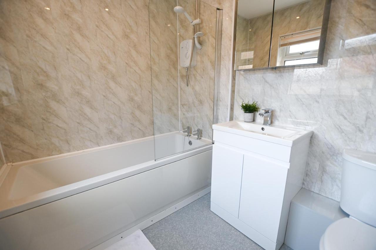 Clarice House By Yourstays, 3 Bedroom House By University Of Staffordshire Stoke-on-Trent Екстериор снимка